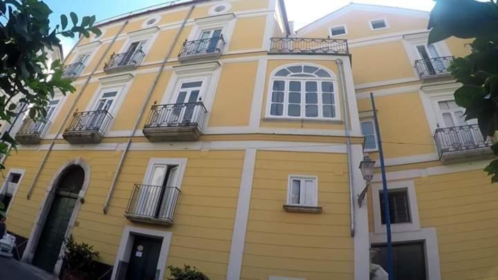 Апартаменти Amalfi Coast Palace In Мінорі Екстер'єр фото