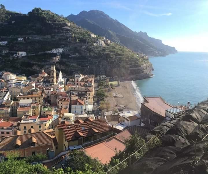 Апартаменти Amalfi Coast Palace In Мінорі Екстер'єр фото
